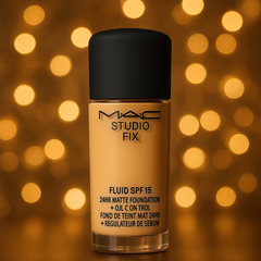 M.A.C. Studio Fix Fluid SPF 15 24HR Matte Foundation